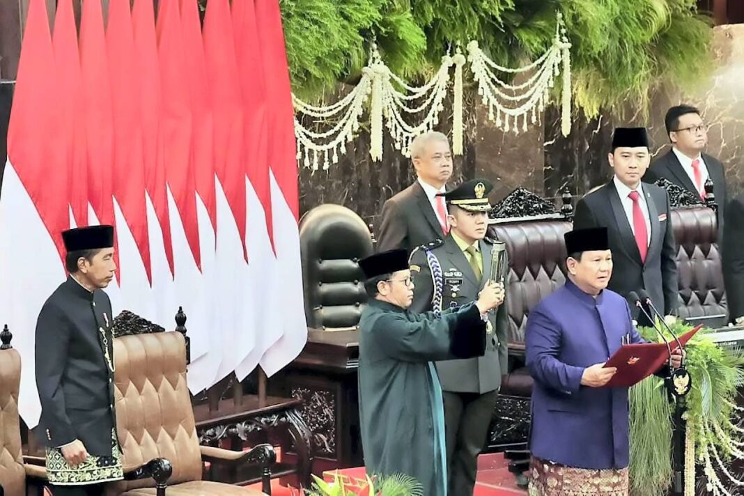 Prabowo Sidang Paripurna Majelis Permusyawaratan Rakyat (MPR) pelantikan Presiden dan Wakil Presiden, di Gedung MPR/DPR, Jakarta, Minggu (20/10).